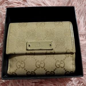Gucci wallet